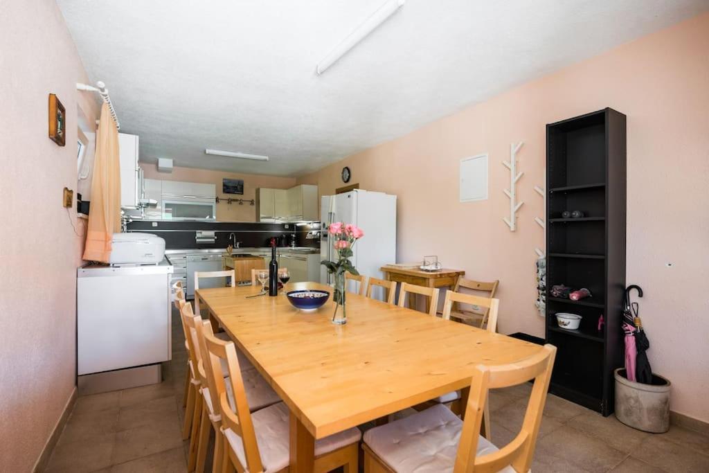 Holiday Home Goranka Zmijavci Екстериор снимка