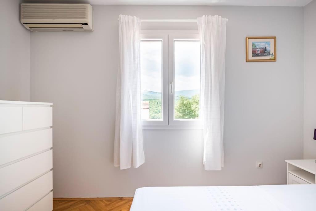 Holiday Home Goranka Zmijavci Екстериор снимка